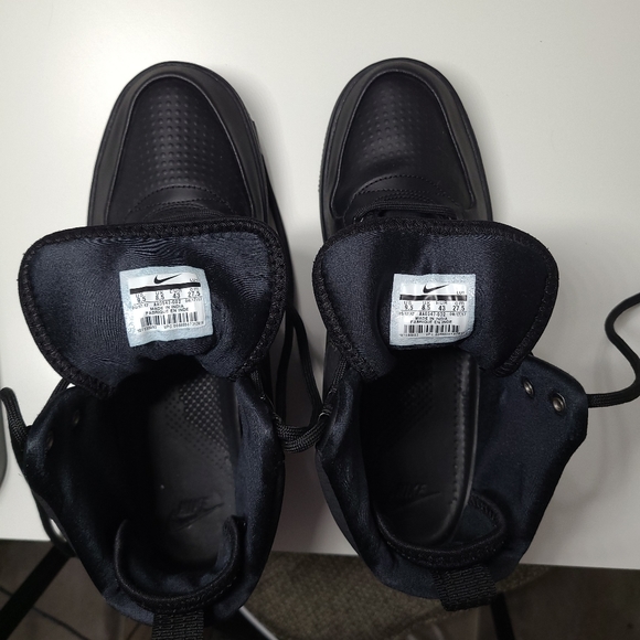 Nike Court Borough Mid Winter Black(sizes 9.5) - Picture 7 of 8